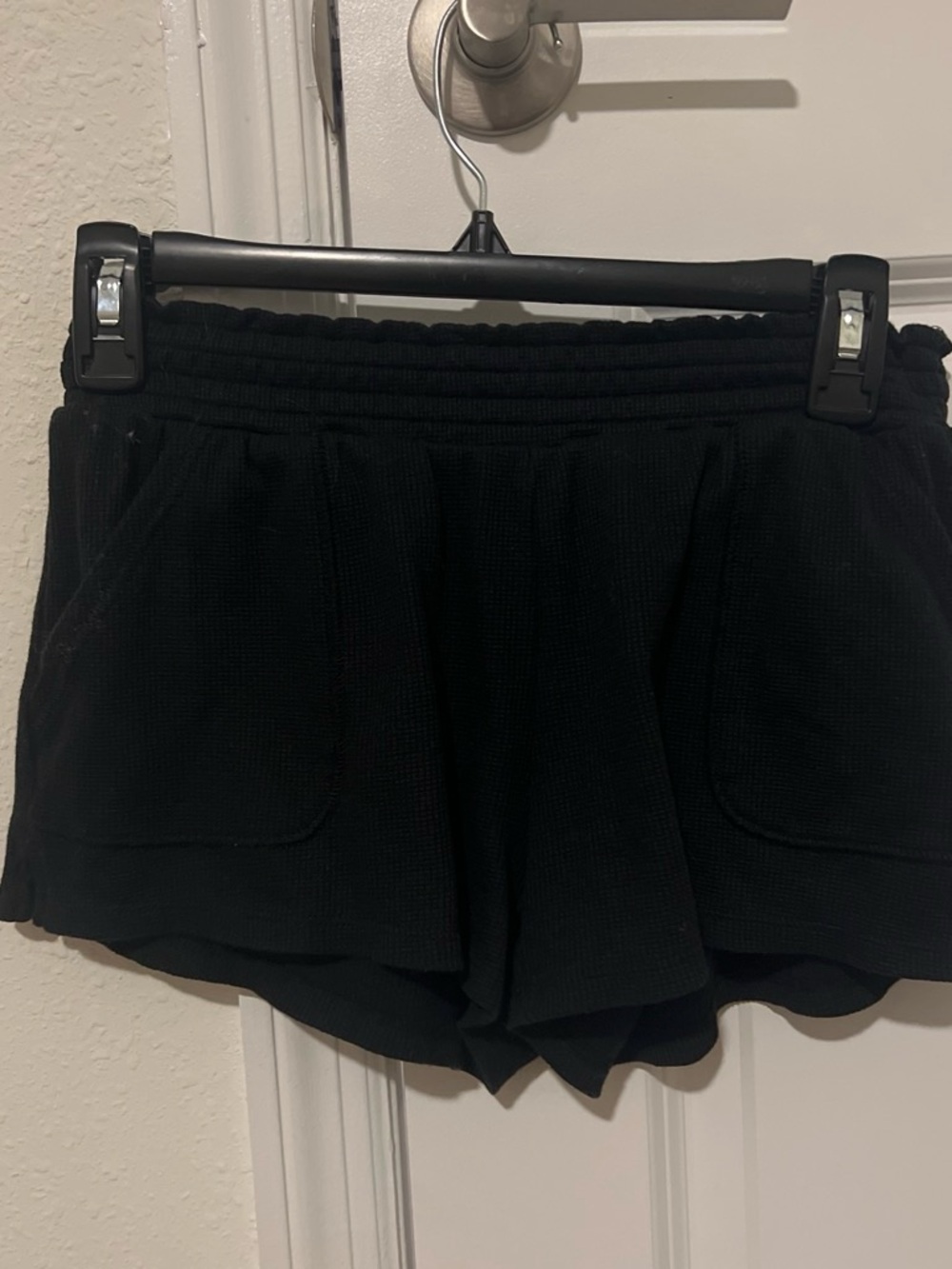 Aeropostale Black Knit Elastic-Waist Athletic Shorts